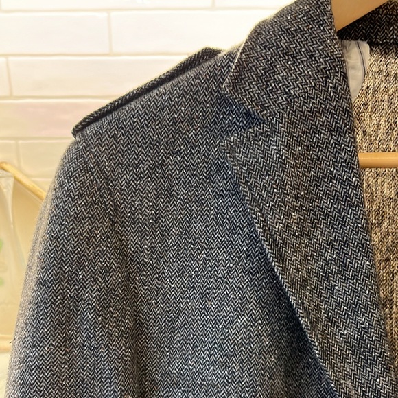 EUC Hugo Boss jacket - Picture 2 of 15